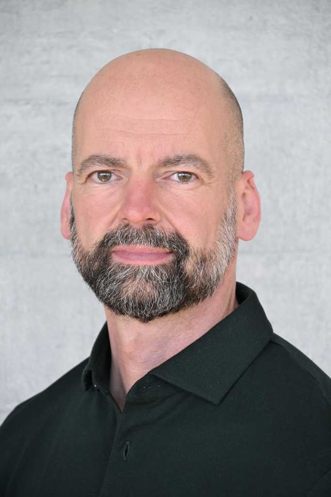 Holger Nübel
