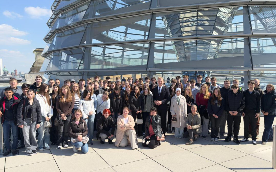 Sekundarschule Sassenberg zu Besuch bei Henning Rehbaum
