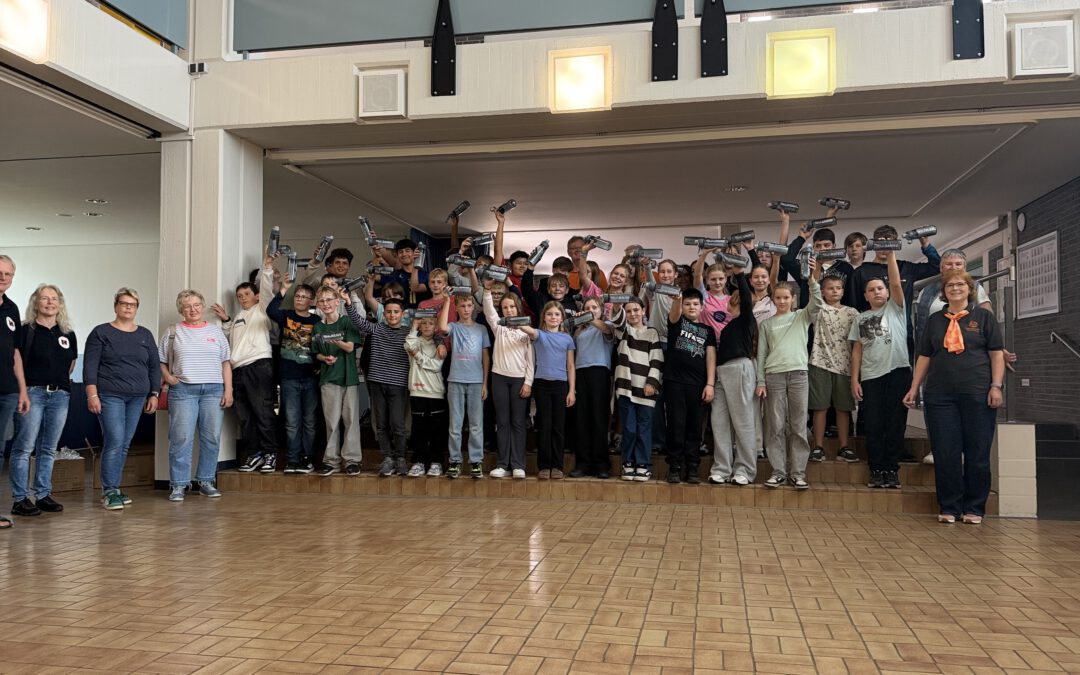Durstlöscher mit persönlicher Note: Neue Trinkflaschen für die Sekundarschule Sassenberg